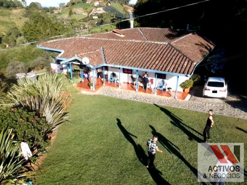 Casa-Finca disponible para Venta en La Ceja con un valor de $2,000,000,000 código 1162