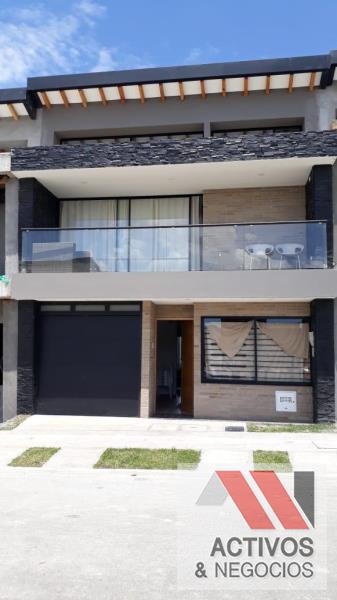 Casa disponible para Venta en Rionegro con un valor de $3,800,000,000 - $589,000,000 código 1358