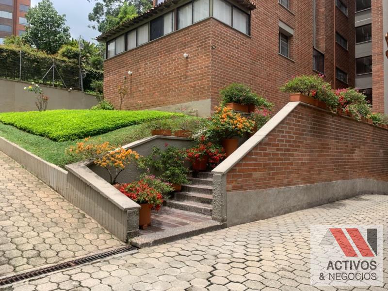 Apartamento disponible para Venta en Medellin con un valor de $580,000,000 código 1894